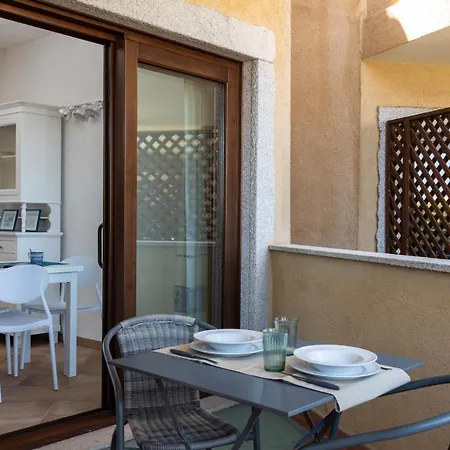 Myrsine Viola - Klodge Apartment *